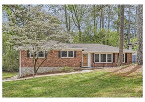 1814 Shepherd Cir SW in Atlanta, GA - Building Photo