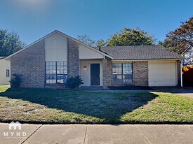 3737 Longmeadow Way in Fort Worth, TX - Building Photo