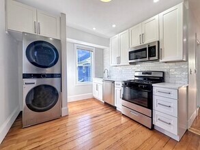 36 Reed St in Dedham, MA - Building Photo - Building Photo