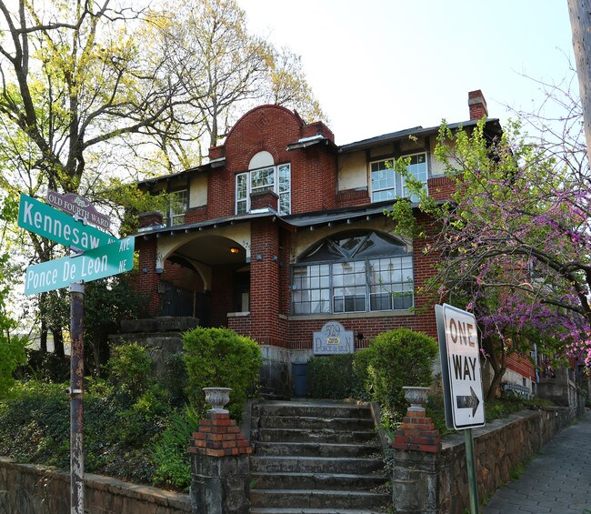 529 Ponce de Leon Ave NE in Atlanta, GA - Foto de edificio - Building Photo