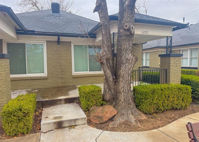 1205 Military Ct in Oklahoma City, OK - Building Photo - Building Photo