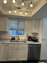 2215 Poplar Dr in Medford, OR - Building Photo - Building Photo