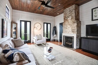 266 Ashley Ave in Charleston, SC - Building Photo - Building Photo