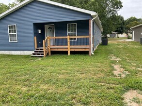 107 W Leighton St in Pittsburg, KS - Building Photo - Building Photo