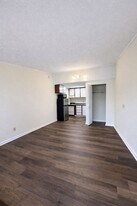 2421 Madison St, Unit 18 in Clarksville, TN - Building Photo