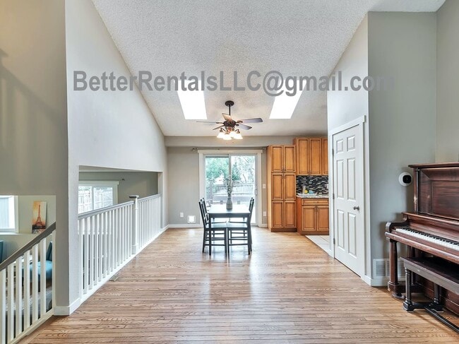 19451 E Navarro Dr in Aurora, CO - Foto de edificio - Building Photo