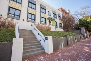 2424 17th St NW in Washington, DC - Building Photo