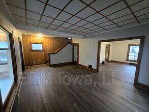 312 Baltimore St in Waterloo, IA - Foto de edificio - Building Photo