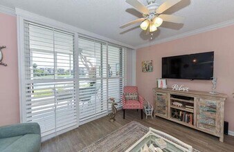 353 S US Hwy 1, Unit A108 in Jupiter, FL - Building Photo - Building Photo