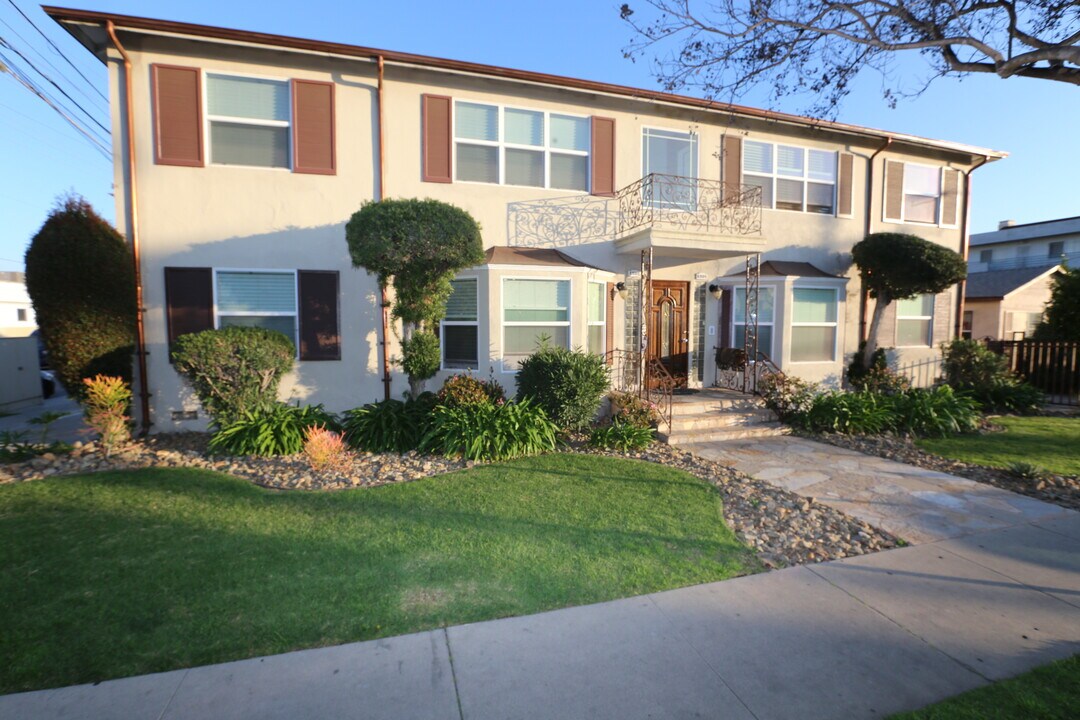 500 Venice Way, Unit 1 in Inglewood, CA - Foto de edificio