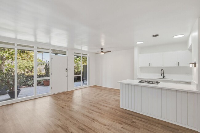 Montana Avenue Residences