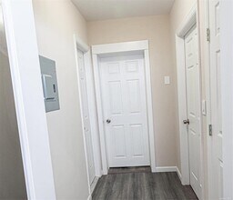 61-38 164th St in Queens, NY - Building Photo - Building Photo