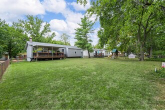 751 Windingpath Ln in Ballwin, MO - Foto de edificio - Building Photo