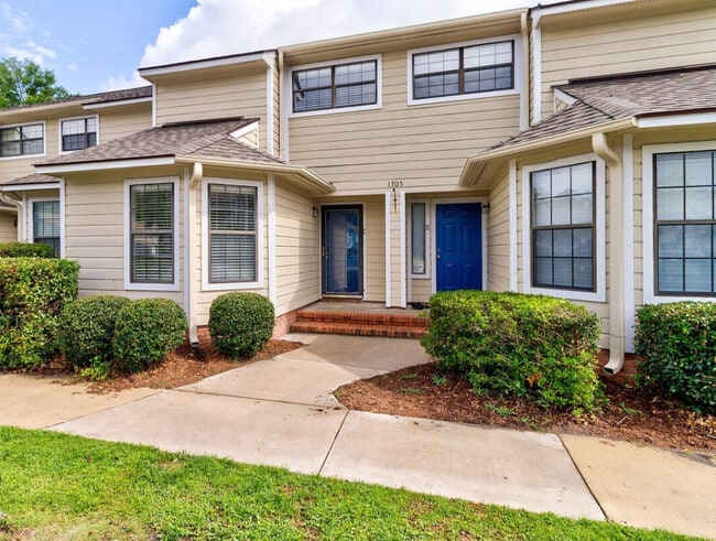property at 1701 S 41st St