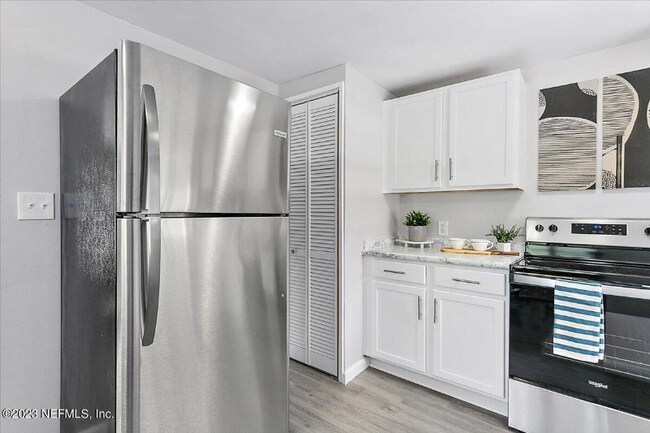 6629 Iralou Rd in Jacksonville, FL - Building Photo - Building Photo