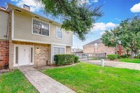 778 Thicket Ln in Houston, TX - Foto de edificio - Building Photo