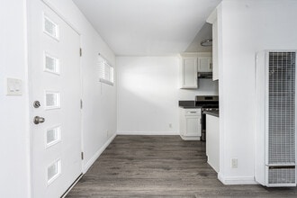 1626 Palo Alto St in Los Angeles, CA - Foto de edificio - Interior Photo