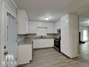 2121 W Chester Cir SE in Conyers, GA - Building Photo - Building Photo