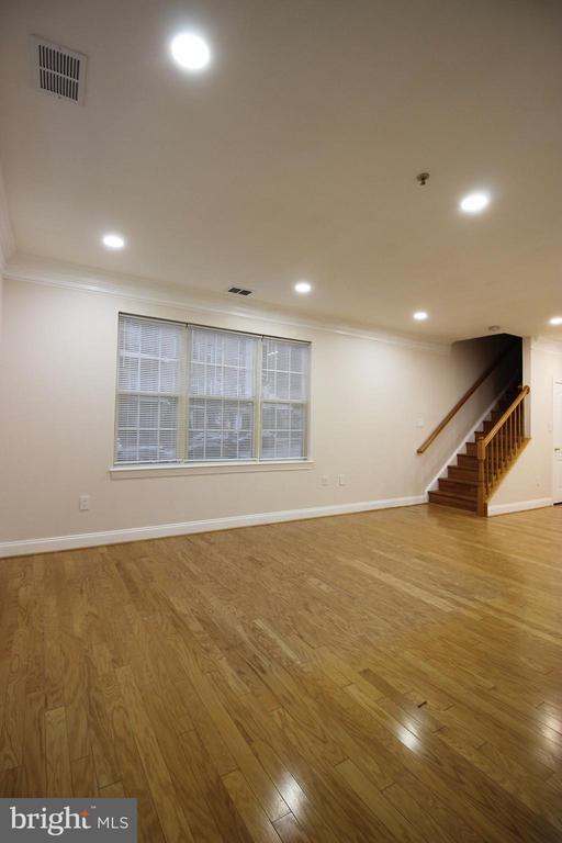 141 Chevy Chase St in Gaithersburg, MD - Building Photo - Building Photo