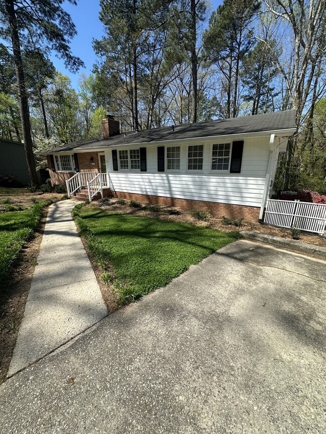 5317 Coronado Dr in Raleigh, NC - Foto de edificio - Building Photo