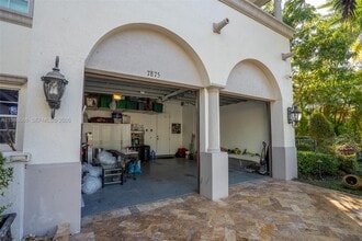 7875 NW 110th Dr in Parkland, FL - Building Photo - Building Photo