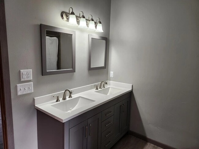 509 S Oxford Ave in Sturgeon Bay, WI - Building Photo - Building Photo