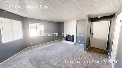 2107 Creekwood Dr in Killeen, TX - Building Photo - Building Photo