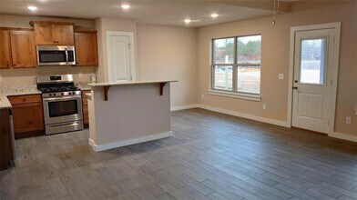 510 Vee St in Centerton, AR - Building Photo - Building Photo