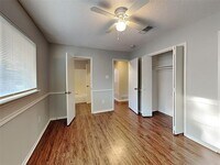 628 E Renfro St photo'