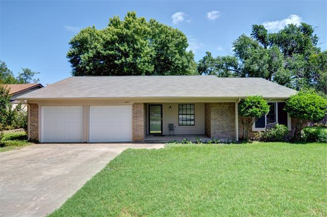 1537 Trammell Dr in Benbrook, TX - Building Photo - Building Photo
