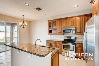10239 Newminster Loop in Ruskin, FL - Building Photo - Building Photo