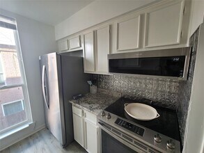 215 Postoffice St, Unit 804 in Galveston, TX - Building Photo - Building Photo