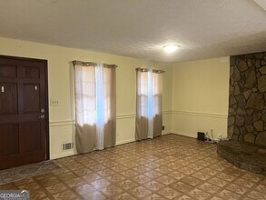 40 Wagon Wheel Dr in Rex, GA - Building Photo - Building Photo