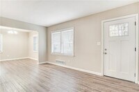 2077 Rosewood Rd photo'