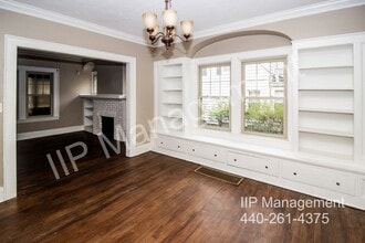 18506 Chagrin Blvd in Shaker Heights, OH - Building Photo - Building Photo