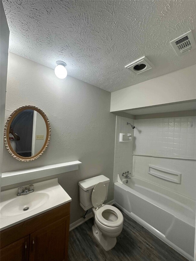 6918 Kearney Dr in Richmond, TX - Building Photo - Building Photo