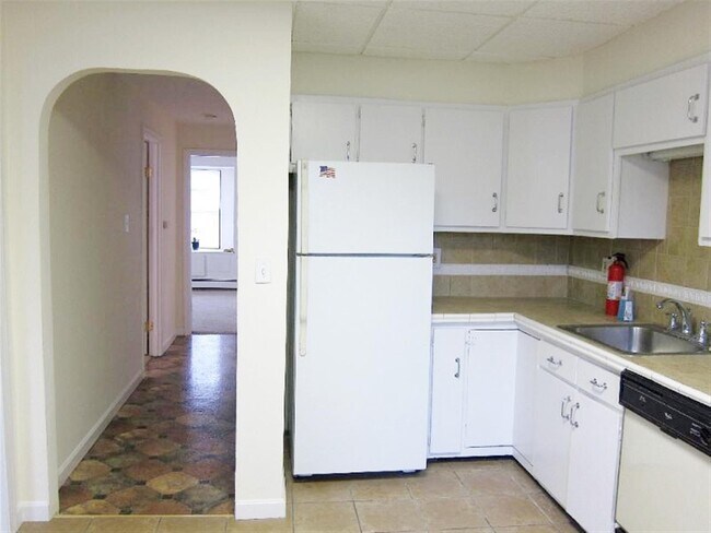 19 Wesley St, Unit 1 in Somerville, MA - Building Photo - Building Photo