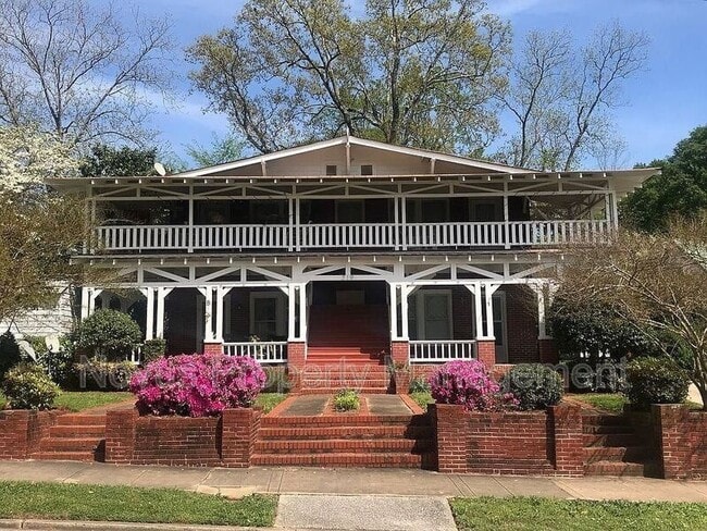 property at 319 College St