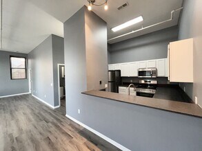 2120 Drake Court Walk in Omaha, NE - Building Photo - Building Photo