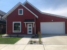 127 Goldcrest Ln in Bozeman, MT - Building Photo