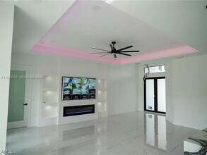 616 Maple Ave N in Lehigh Acres, FL - Building Photo - Building Photo