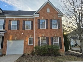 44155 Azalea Ct in California, MD - Building Photo