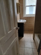 13 Grove Pl, Unit 13 GROVE PLACE APT 2 REAR in Schenectady, NY - Foto de edificio - Building Photo