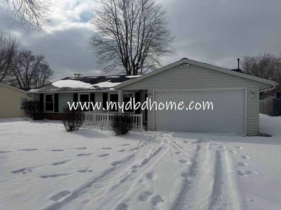 1550 Tartan Ln in New Haven, IN - Building Photo