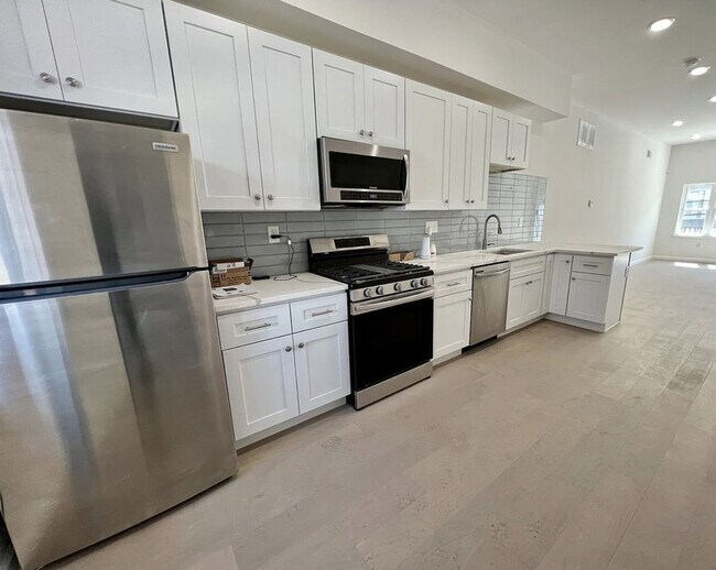 2632 Manton St in Philadelphia, PA - Building Photo - Building Photo