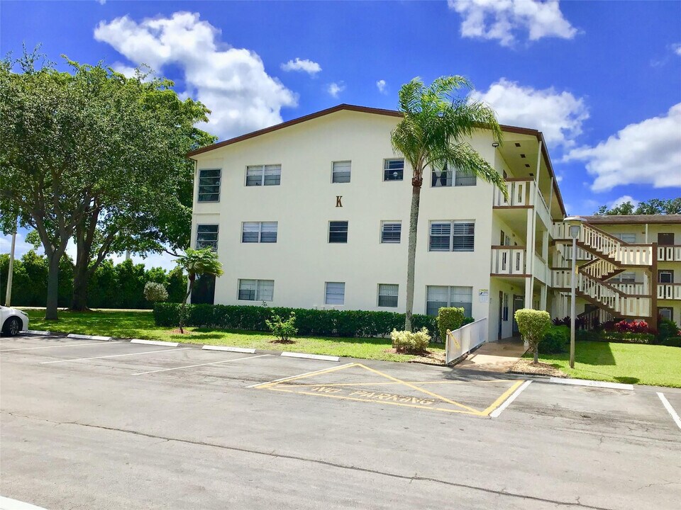 438 Mansfield K in Boca Raton, FL - Building Photo