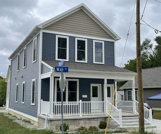 205 Wall St