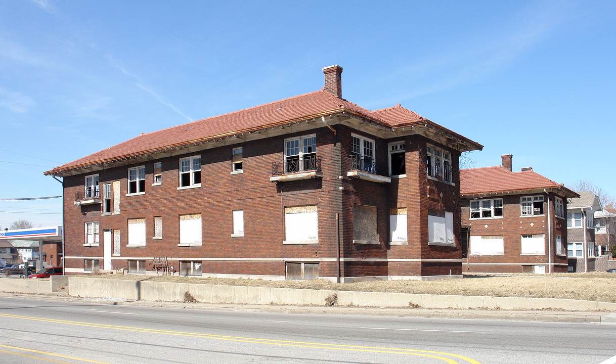 3002 Fall Creek Parkway North Dr in Indianapolis, IN - Building Photo