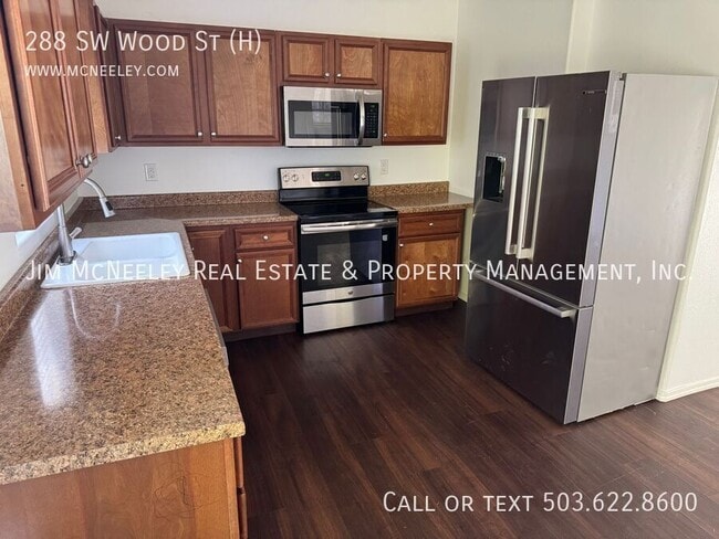 property at 288 SW Wood St