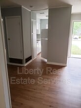 991 Live Oak Dr in Hinesville, GA - Building Photo - Building Photo